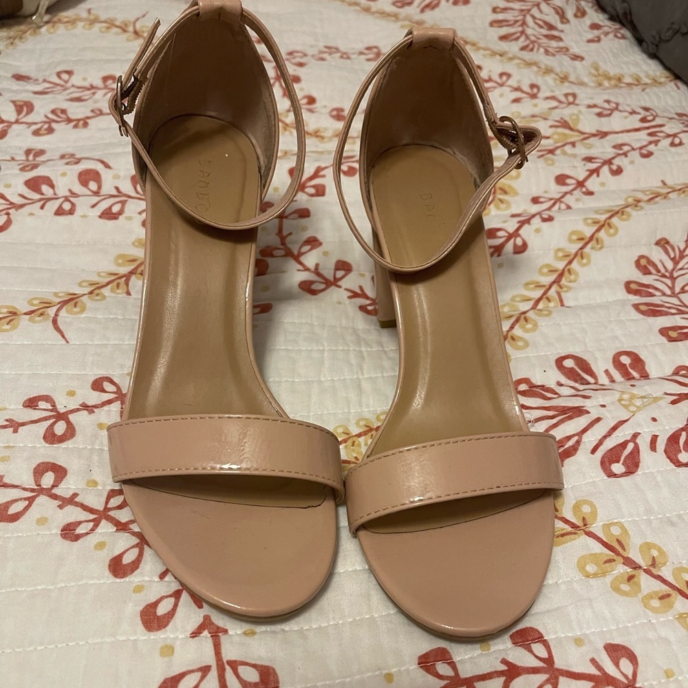 Pink heels size 10